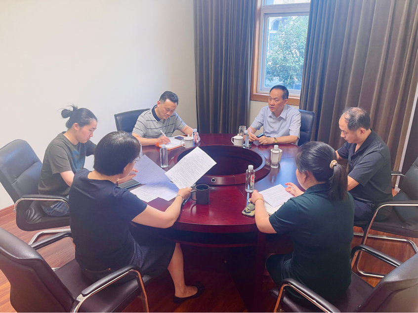 切脉市场动态，明确将来发展方向——董事长一行赴j9国际站备用进出口业务有限公司调研