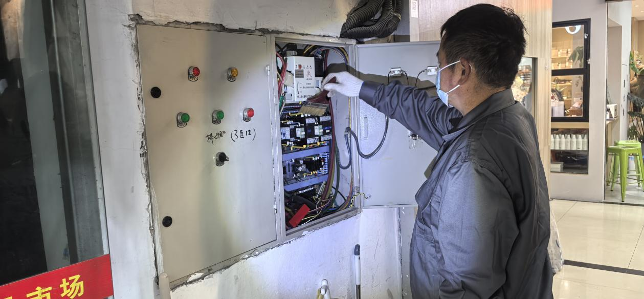 钱江商城排烟风机节造柜守护实现，安全保险再升级