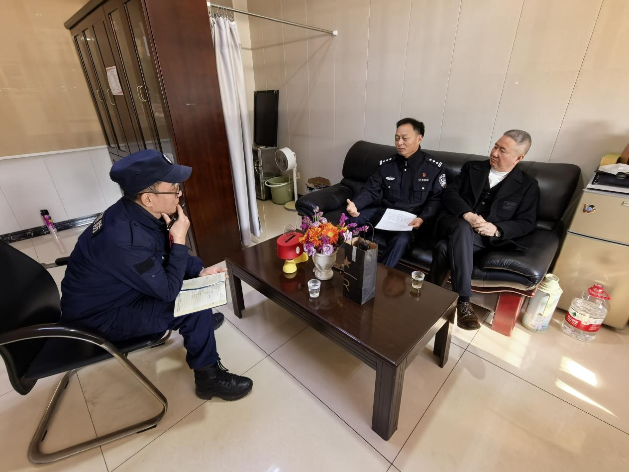 钱江商城两全推动2026年警务安保工作 多方联动筑牢坚实安全防线。