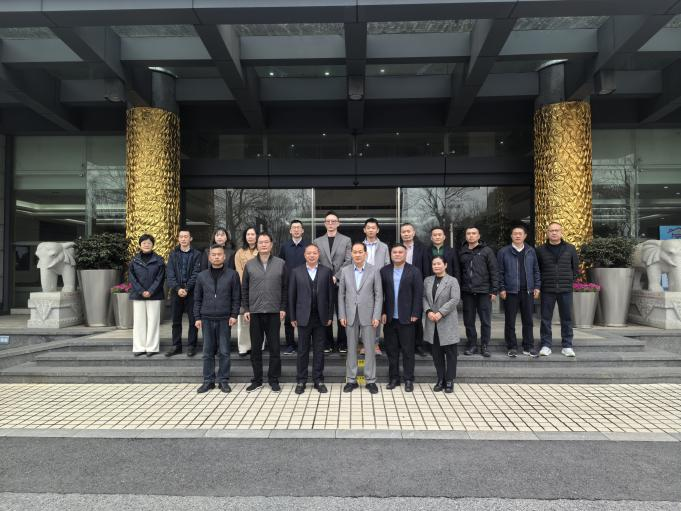学以共进，习以至远——j9国际站备用集团赴中宙控股集团进行参观互换进建