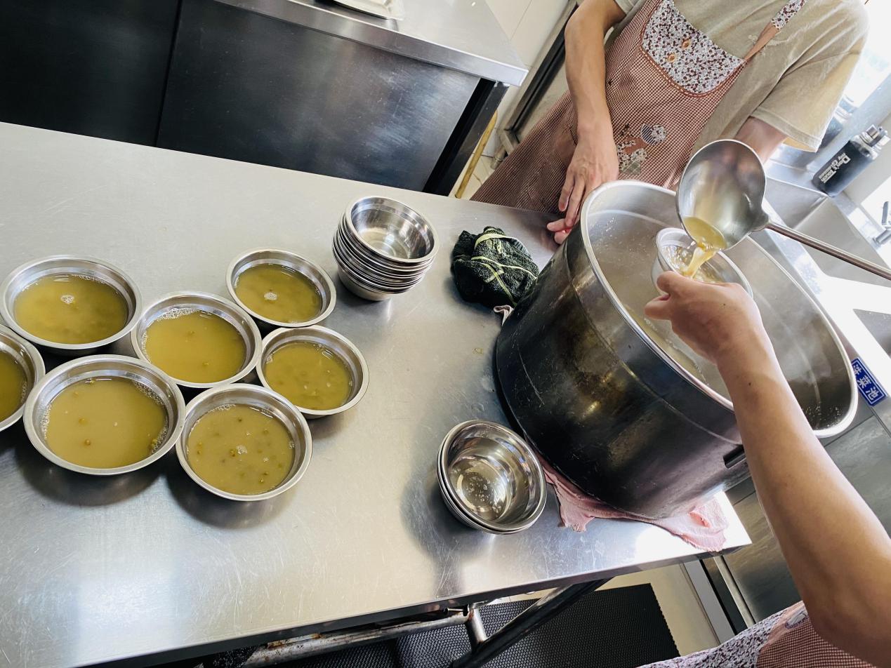 消暑绿豆汤，夏季送清冷